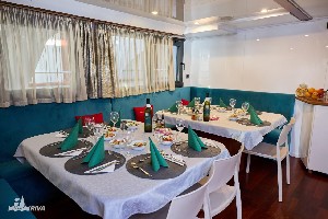 Hotel REJS Szmaragdowe wyspy (T3) - statek kategorii Premium wakacje