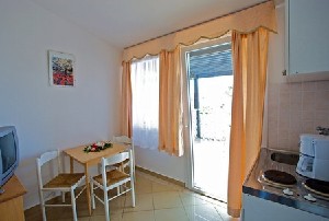 1 Bedroom Apartment (Balcony)