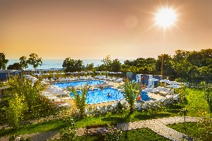 Hotel AMINESS MARAVEA CAMPING RESORT- MIRAMI FAMILY VILLAGE wakacje