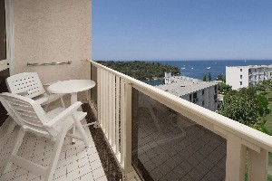 Suite with balcony sea side