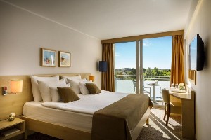 Triple Superior Room (SeaSide, Balcony)