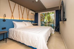 One-Bedroom Apartment with Balcony (4 Adults) 