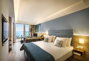 Superior Family Suite SeaView