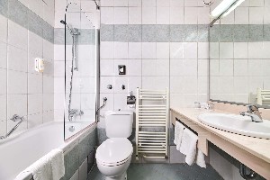 Classic room with balcony park side