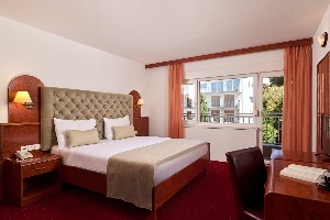 Comfort Room (Balcony)