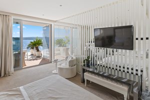 Deluxe Room with Sea View and Terrace