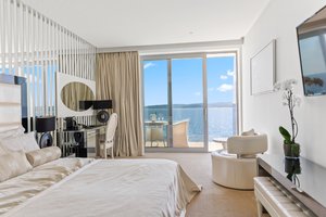 Superior Room with Sea View and Balcony