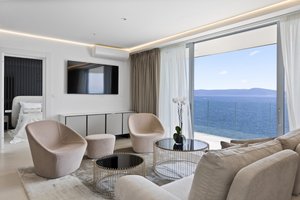 Executive Apartment