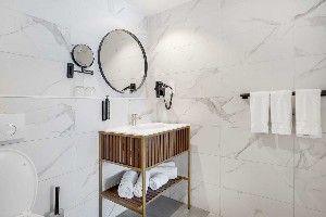 1 King Bed Deluxe Partial Oceanview