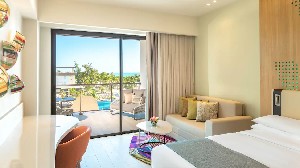 junior suite club ocean view