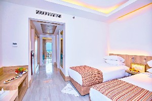 Hotel TITANIC BEACH SPA & AQUAPARK wakacje