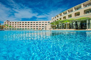 Hotel TITANIC RESORT & AQUAPARK wakacje