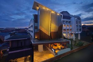 Hotel EXIMdiscovery – Bali i Flores: Smoki, plaże i tropikalna przygoda (standard) wakacje