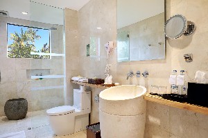 Hotel LEGIAN BEACH HOTEL wakacje