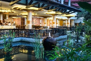 Hotel NUSA DUA BEACH HOTEL & SPA wakacje