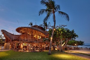 Hotel NUSA DUA BEACH HOTEL & SPA wakacje