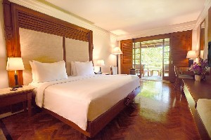 Hotel NUSA DUA BEACH HOTEL & SPA wakacje