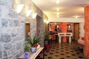 Hotel DERBY wakacje