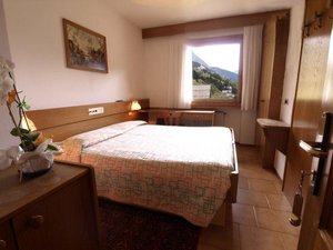Hotel GARDENIA (ISOLACCIA) wakacje