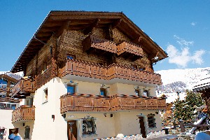 Hotel DOM APARTAMENTOWY HOMELYWOOD wakacje