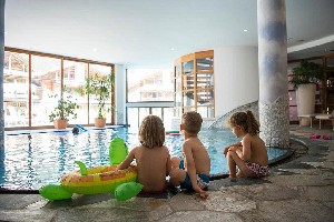 Hotel POST ALPINA - FAMILY MOUNTAIN CHALETS S wakacje