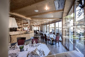 Hotel POST ALPINA - FAMILY MOUNTAIN CHALETS S wakacje