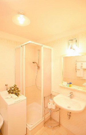 Hotel TSCHURTSCHENTHALER wakacje