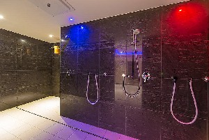 Hotel TSCHURTSCHENTHALER wakacje