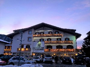 Hotel TSCHURTSCHENTHALER wakacje