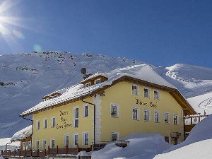 Hotel ALBERGO RISTORO LEZUO wakacje