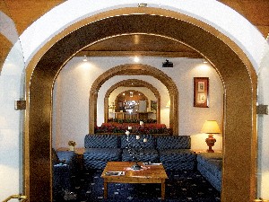 Hotel MAJONI wakacje