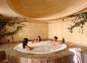 Hotel MENARDI wakacje