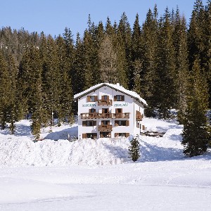 Hotel MIRALAGO wakacje