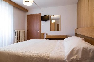 Hotel MIRALAGO wakacje