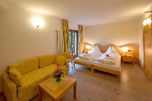 Hotel DOLOMITEN wakacje