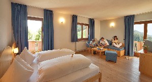 Hotel DOLOMITEN wakacje