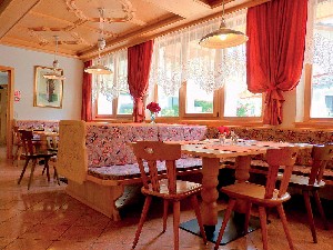 Hotel HOTEL & CHALET DIAMANT wakacje