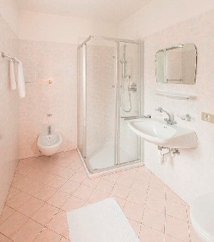 Hotel HOTEL & CHALET DIAMANT wakacje