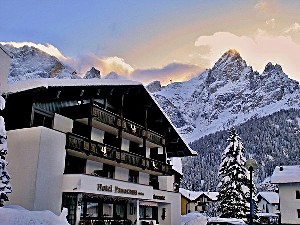 Hotel PANORAMA wakacje