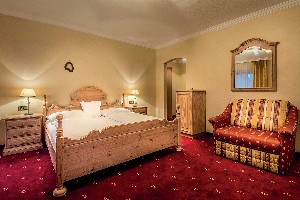 Hotel CORONA wakacje