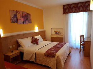 Hotel SAN GIUSTO wakacje