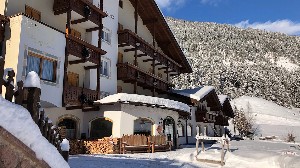 Hotel ALPINE HOTEL TOURING wakacje