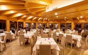Hotel CREPEI wakacje