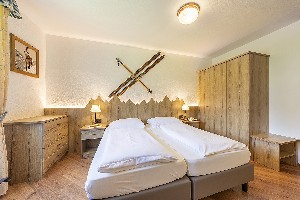 Hotel GARNI KYRR wakacje