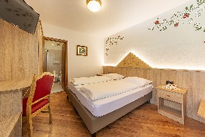 Hotel GARNI KYRR wakacje
