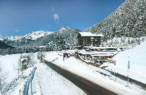 Hotel HOTEL & CLUB IL CAMINETTO S wakacje