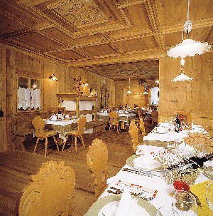 Hotel LUXURY HOTEL GRAND CHALET SOREGHES wakacje