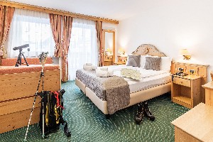 Hotel LUXURY HOTEL GRAND CHALET SOREGHES wakacje