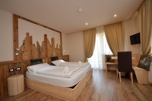 Hotel PARK HOTEL AVISIO wakacje