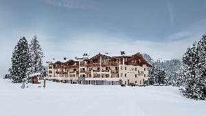 Hotel STEGER-DELLAI wakacje